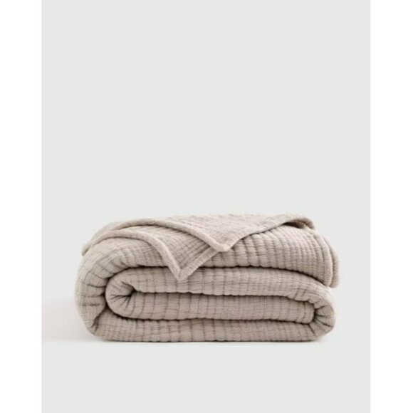 NWT Quince Organic Cotton Channel Stitch Coverlet – Full/Queen, Taupe - Picture 1 of 4